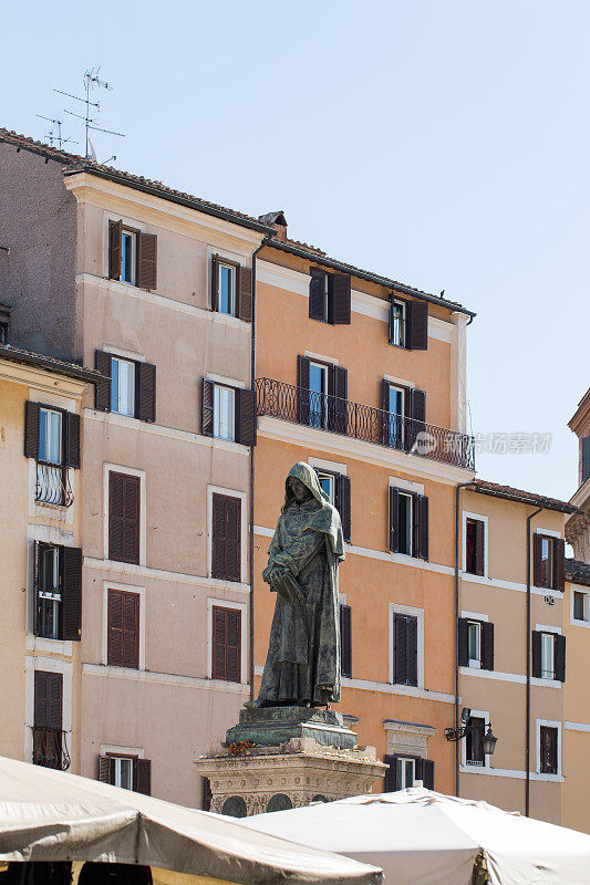 Campo de 'Fiori的佐丹奴布鲁诺雕像